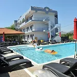 Maritime Kremastí