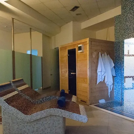 Maritime Hotel